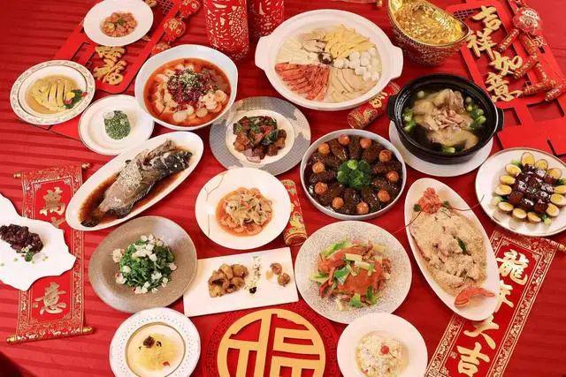 25年夜饭新风向：价格亲民品质不减龙8国际唯一年夜饭价格普遍下调20(图2)